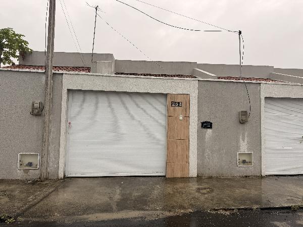 Foto de Imóvel 2 quartos, 71 m², MAL COZINHADO - Leilão em Horizonte/CE, 39% abaixo da avaliação