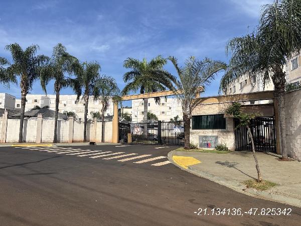Foto de Imóvel na Rua Ovidio Colus, 51 - Leilão em Ribeirão Preto/SP, 42% abaixo da avaliação