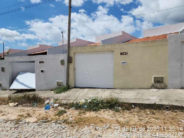 Foto de Imóvel 2 quartos, 66 m², VERTENTE - Leilão em Horizonte/CE, 47% abaixo da avaliação