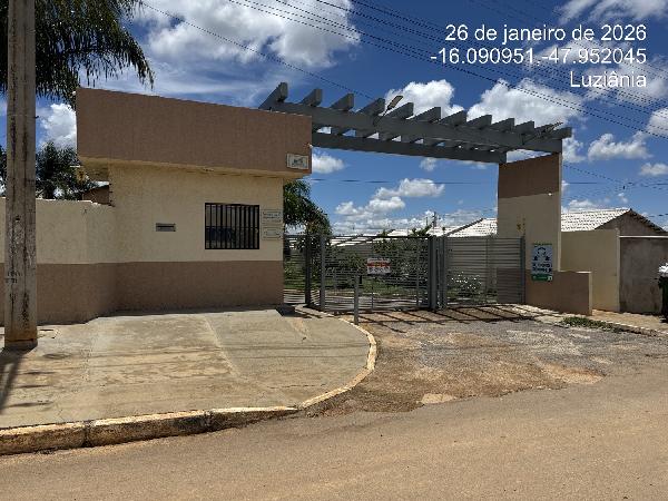 Foto de Imóvel 2 quartos, 49 m², MANSOES RECREIO MOSSORO - Leilão em Cidade Ocidental/GO, 42% abaixo da avaliação