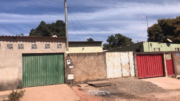 Foto de Imóvel 2 quartos, 62 m², PARQUE ESTRELA DALVA XI - Leilão em Santo Antônio do Descoberto/GO, 46% abaixo da avaliação