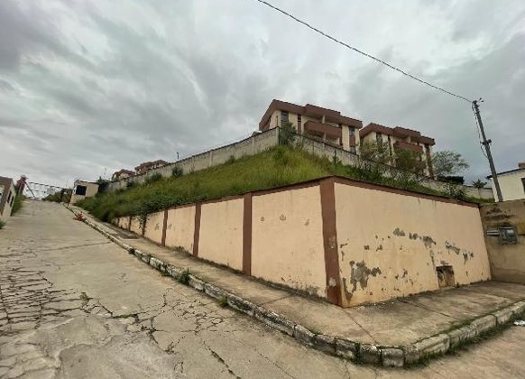 Imóvel em CONSELHEIRO LAFAIETE/MG