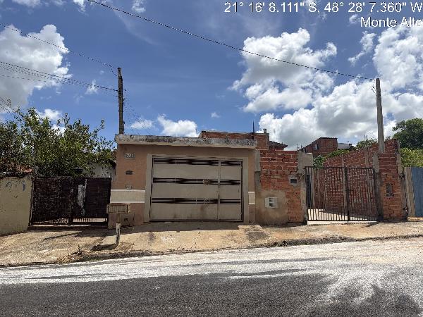 Imóvel em MONTE ALTO/SP