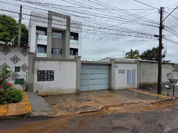 Foto de Imóvel na Rua Botucatu - Leilão em Luziânia/GO, 41% abaixo da avaliação