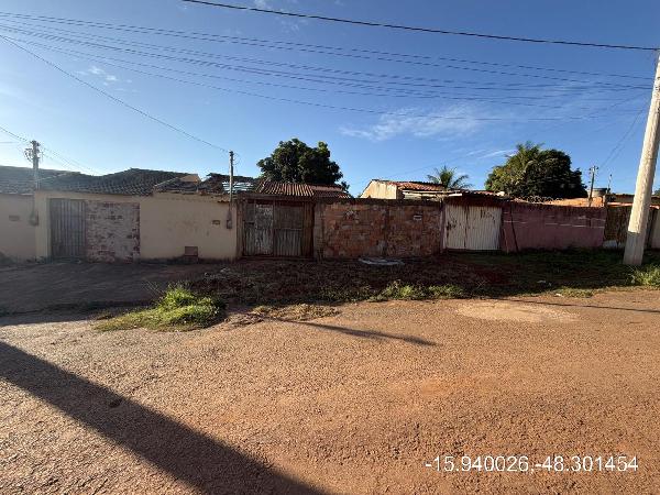 Imóvel em SANTO ANTONIO DO DESCOBERTO/GO