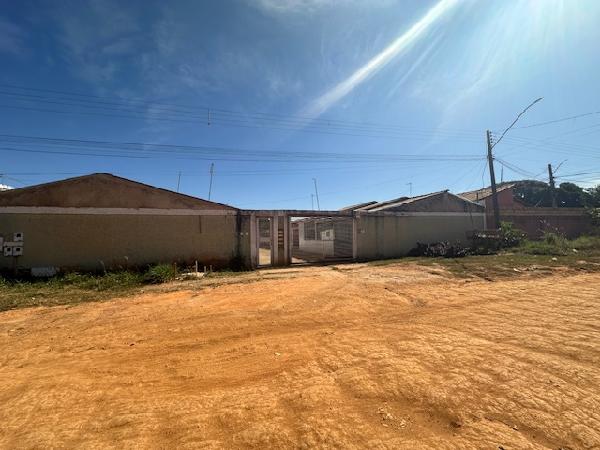 Imóvel em LUZIANIA/GO