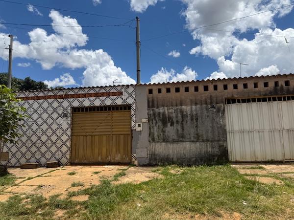Foto de Imóvel 2 quartos, 59 m², PARQUE ESTRELA DALVA X - Leilão em Luziânia/GO, 48% abaixo da avaliação