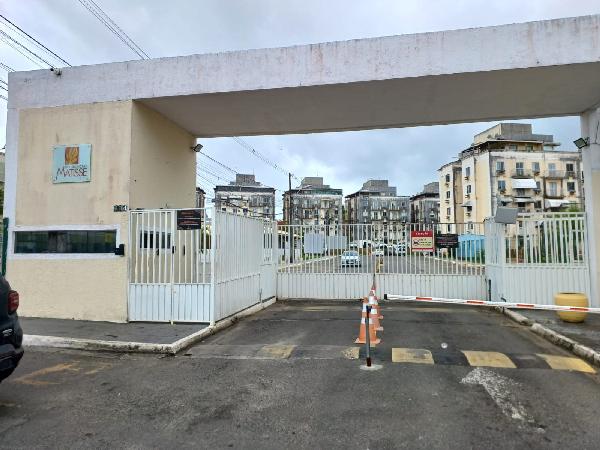 Imóvel em LAURO DE FREITAS/BA