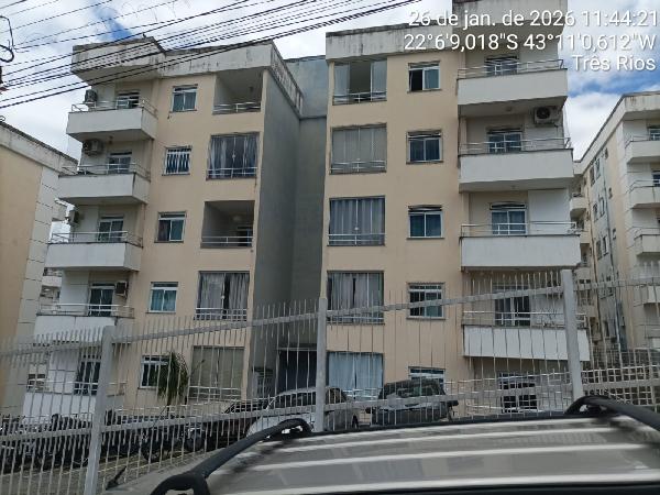 Imóvel em TRES RIOS/RJ