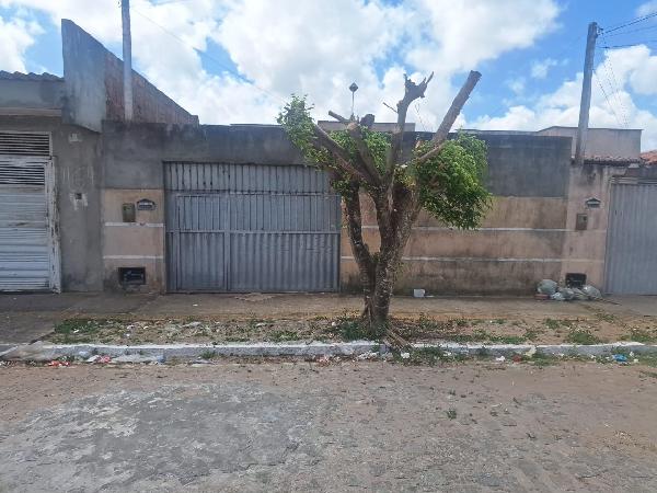 Foto de Imóvel na Rua Luiz Solano - Leilão em São Gonçalo do Amarante/RN, 42% abaixo da avaliação