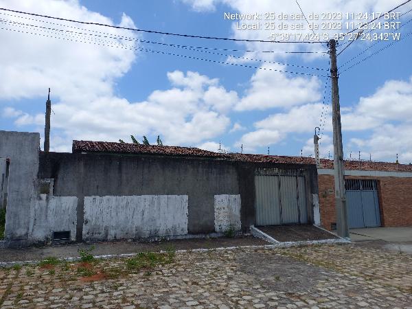 Foto de Imóvel na Rua Ivonete Costa, 30 - Leilão em CEARA-MIRIM/RN, 70% abaixo da avaliação