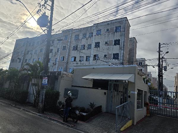 Foto de Imóvel na Avenida Professor Theocrito Batista, 1004 - Leilão em Lauro de Freitas/BA, 42% abaixo da avaliação