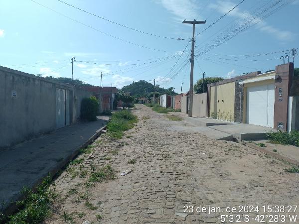 Foto de Imóvel 2 quartos, SANTA LUZ - Leilão em Altos/PI, 49% abaixo da avaliação