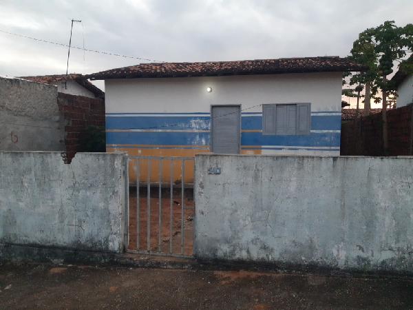 Foto de Imóvel na Rua Raimundo Varela, 140 - Leilão em CEARA-MIRIM/RN, 47% abaixo da avaliação