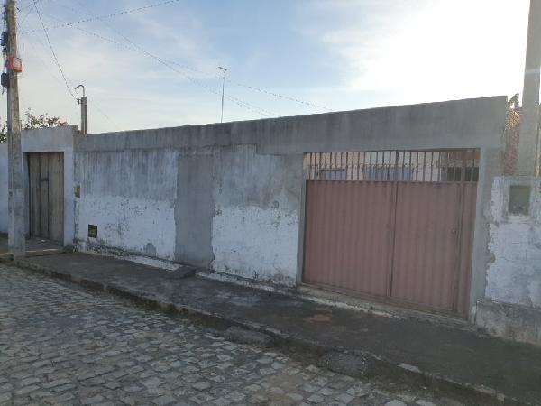 Foto de Imóvel na Rua Abrahao Barretto, 134 - Leilão em CEARA-MIRIM/RN, 68% abaixo da avaliação