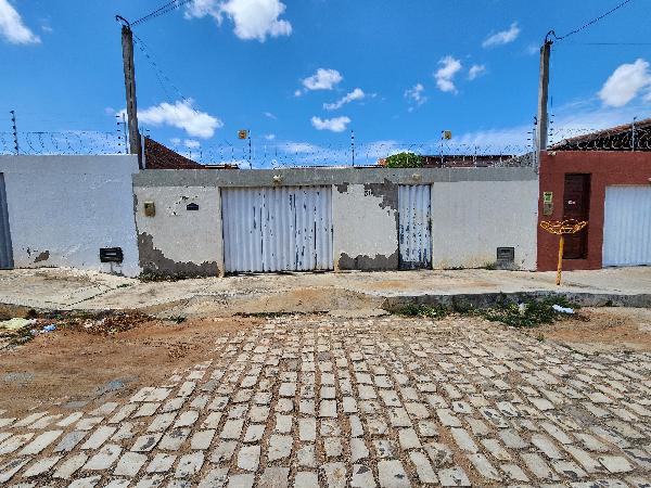Foto de Imóvel na Rua Azaleia, 50 - Leilão em MOSSORO/RN, 42% abaixo da avaliação