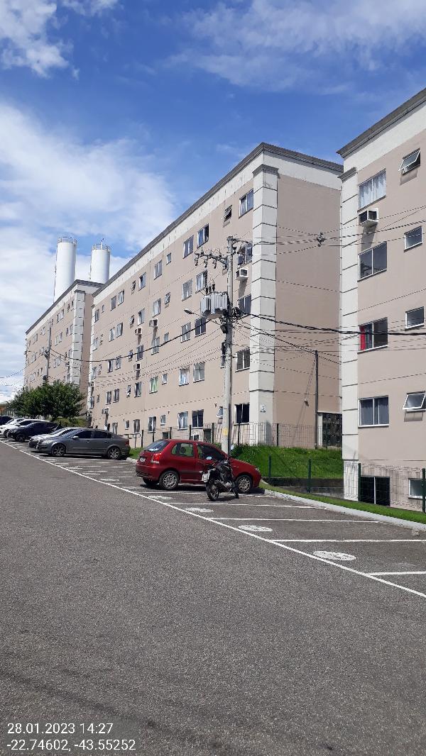 Imóvel em QUEIMADOS/RJ