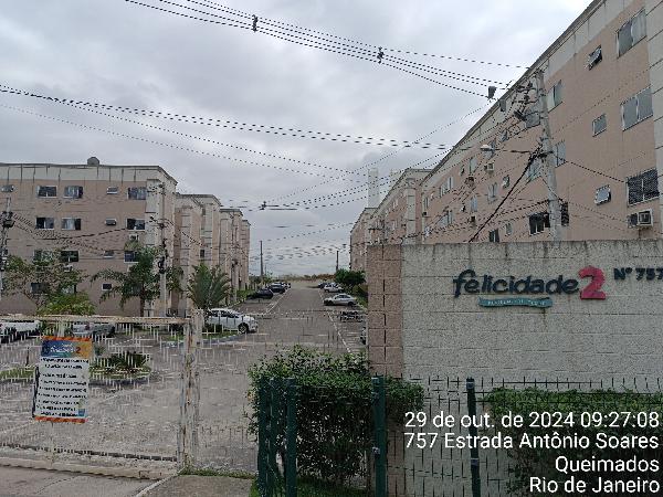 Imóvel em QUEIMADOS/RJ