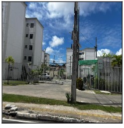 Foto de Imóvel na Avenida Professor Theocrito Batista, 1253 - Leilão em Lauro de Freitas/BA, 42% abaixo da avaliação
