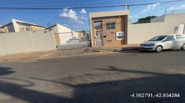 Foto de Imóvel na Rua Maria Mirto De Sa, 2165 - Leilão em Teresina/PI, 41% abaixo da avaliação