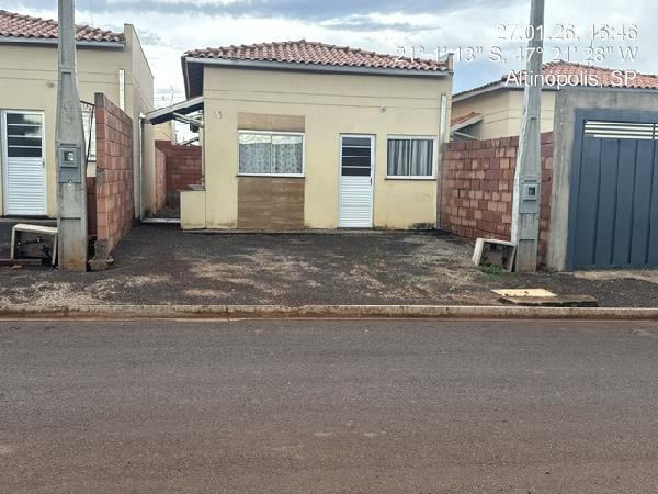 Foto de Imóvel 2 quartos, 47 m², RESIDENCIAL E COMERCIAL FIGUEIREDO FELIP - Leilão em Altinópolis/SP, 40% abaixo da avaliação