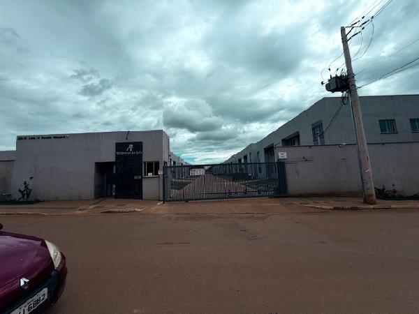 Foto de Imóvel 2 quartos, 105 m², MANSOES RECREIO MOSSORO - Leilão em Cidade Ocidental/GO, 41% abaixo da avaliação