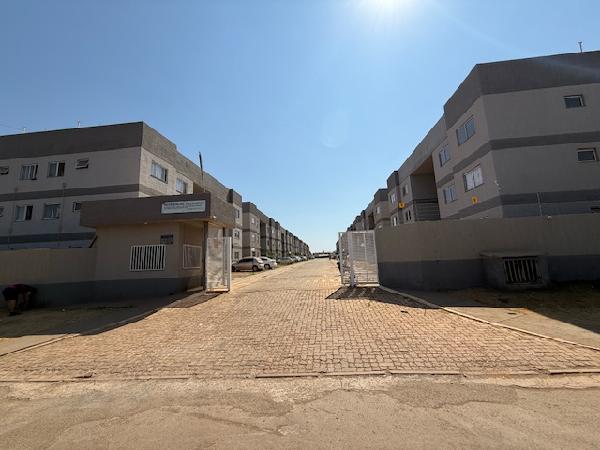 Foto de Imóvel 2 quartos, 82 m², MANSOES RECREIO MOSSORO - Leilão em Cidade Ocidental/GO, 42% abaixo da avaliação