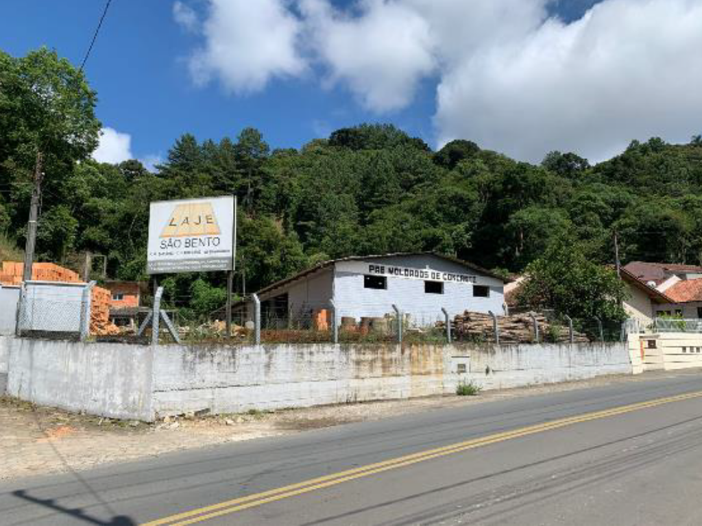 TERRENO COM GALPÃO NA CIDADE DE SÃO BENTO DO SUL - SC