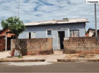Casa c/ aprox. 50m² - Terreno - Iacri/SP