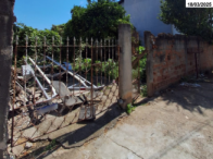 02 Casas - Terreno c/ 360m² - Poços de Caldas/MG