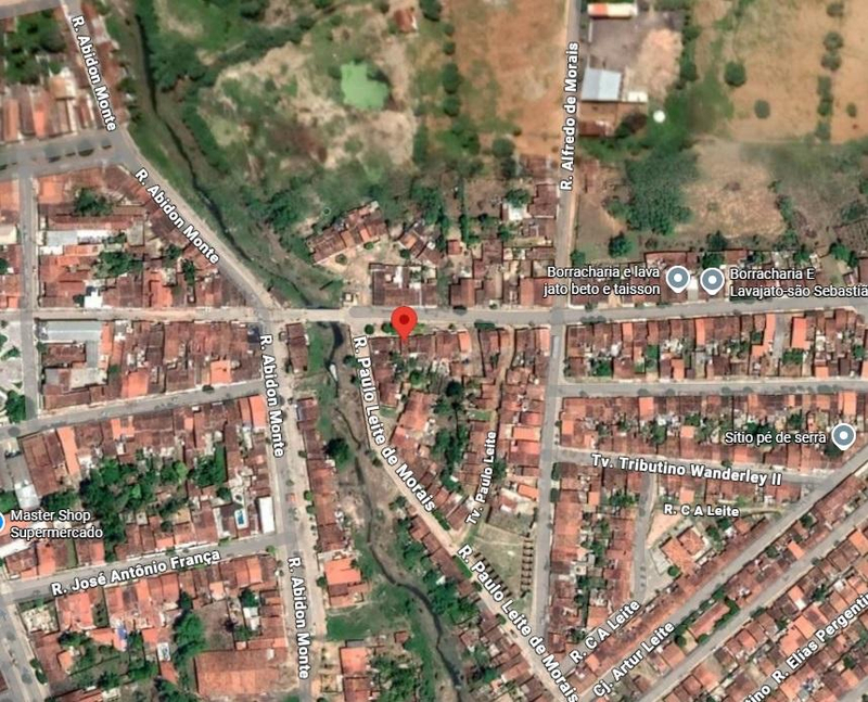 Terreno de 74,92m², com construção não averbada de 62,12m², em Major Isidoro - AL
