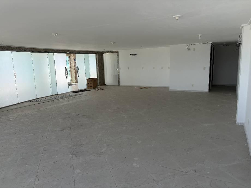 Loja 177m² || DESOCUPADA || João Pessoa-PB | Ed. Manaíra Palace | Manaíra - Beira-Mar, Pé na Areia - Condições de Pagamento Facilitadas, Entre em Contato!