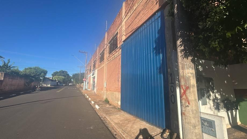 Prédio 202m² | Estrela do Norte-SP | Centro - Condições de Pagamento Facilitadas, Entre em Contato!