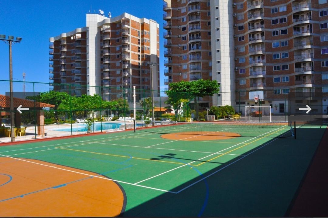 01 APARTAMENTO DUPLEX EM CALDAS NOVAS-GO, MATRÍCULA Nº 62.149, NÚMERO DA UNIDADE Nº1001 BLOCO "B", EDIFÍCIO BELLA ROMA CONTENDO NO PAVIMENTO INFERIOR: HALL, SALA DE ESTAR/JANTAR COM VARANDA, 01 QUARTO, 01 BANHEIRO, ESCADA DE ACESSO AO PAVIMENTO SUPERIOR, COZINHA, ÁREA DE SERVIÇO; E NO PAVIMENTO SUPERIOR: SALA DE ESTAR, UMA SUÍTE, BANHEIRO, CHURRASQUEIRA, DUCHA E PISCINA COM DECH; COM A ÁREA TOTAL DE 313,989322M², SENDO DE 117,28M² DE ÁREA PRIVATIVA, E 196,709322M² DE ÁREA COMUM E FRAÇÃO IDEAL DE