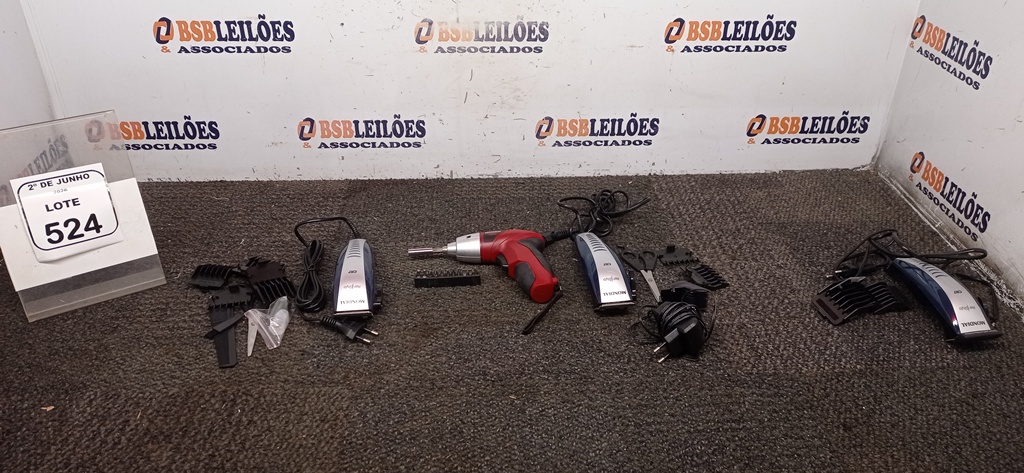 03 MÁQUINAS DE CORTAR CABELO 220V MARCA MONDIAL E 01 PARAFUSADEIRA A BATERIA MARCA MONDIAL. (NO ESTADO) ATENÇÃO! FAZER A VISITAÇÃO ANTES DE ARREMATAR, NÃO SABEMOS SE FUNCIONA, LEILÃO NÃO TEM GARANTIA E NEM DEVOLUÇÃO, SUJEITO A POSSÍVEIS AVARIAS VISÍVEIS/OCULTAS E/OU AUSÊNCIA DE COMPONENTES. - BSB Leilões