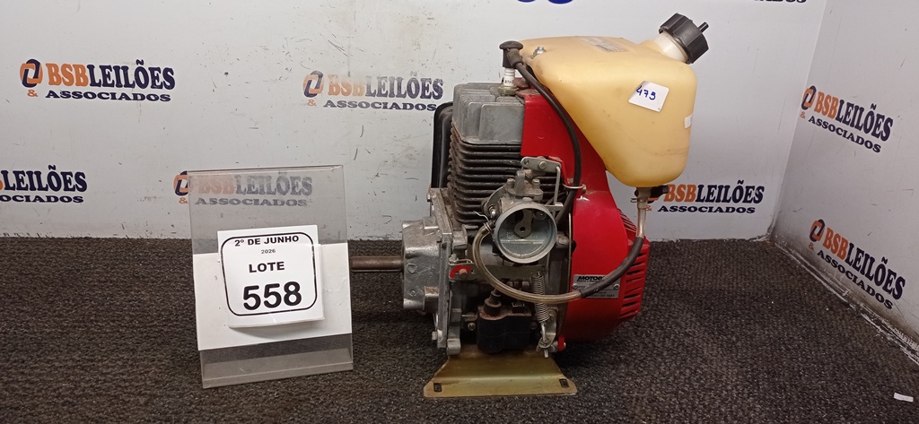 01 MOTOR ESTACIONÁRIO 5.0CV 12V 20W A GASOLINA MARCA BRANCO. (NO ESTADO) ATENÇÃO! FAZER A VISITAÇÃO ANTES DE ARREMATAR, NÃO SABEMOS SE FUNCIONA, LEILÃO NÃO TEM GARANTIA E NEM DEVOLUÇÃO, SUJEITO A POSSÍVEIS AVARIAS VISÍVEIS/OCULTAS E/OU AUSÊNCIA DE COMPONENTES. - BSB Leilões