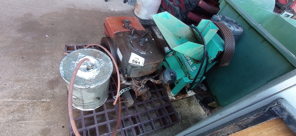 01 FORRAGEIRA COM MOTOR ESTACIONÁRIO A DIESEL MODELO NT65K MARCA YANMAR. (NO ESTADO) ATENÇÃO! FAZER A VISITAÇÃO ANTES DE ARREMATAR, NÃO SABEMOS SE FUNCIONA, LEILÃO NÃO TEM GARANTIA E NEM DEVOLUÇÃO, SUJEITO A POSSÍVEIS AVARIAS VISÍVEIS/OCULTAS E/OU AUSÊNCIA DE COMPONENTES. - BSB Leilões