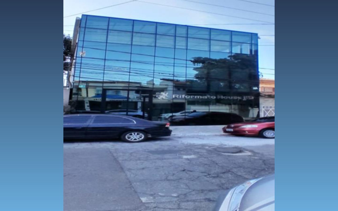 Prédio Comercial 430m² | São Paulo/SPDescriçãoDesconto: aproximadamente 47% em relação ao 1º leilãoRua Almirante Giachetta, nº 117 e 119 – Vila Santa Isabel, São Paulo/SP – CEP 03427-080Prédio comerci