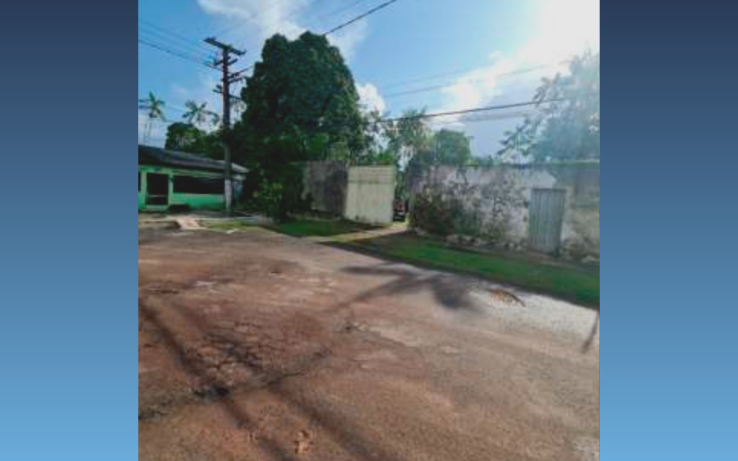 Terreno industrial 18.840m² Marituba/PADescriçãoDesconto 58%Terreno localizado na Travessa Primeira, Lote 2.136, Quadra 21, no município de Marituba/PA, conforme matrícula nº 2.201 do 2º Ofício de Re