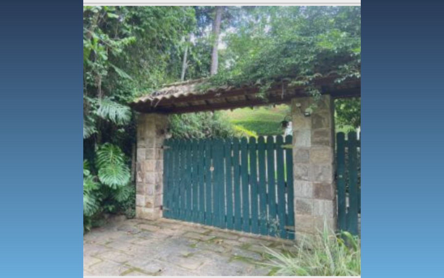 Casa 324m² - Petrópolis/RJDescriçãoCasa residencial situada no loteamento Parque Rio da Cidade, bairro Araras, Petrópolis/RJ.Endereço: Avenida Um, nº 300, Araras, Petrópolis/RJ – CEP 25725-584 (Condom