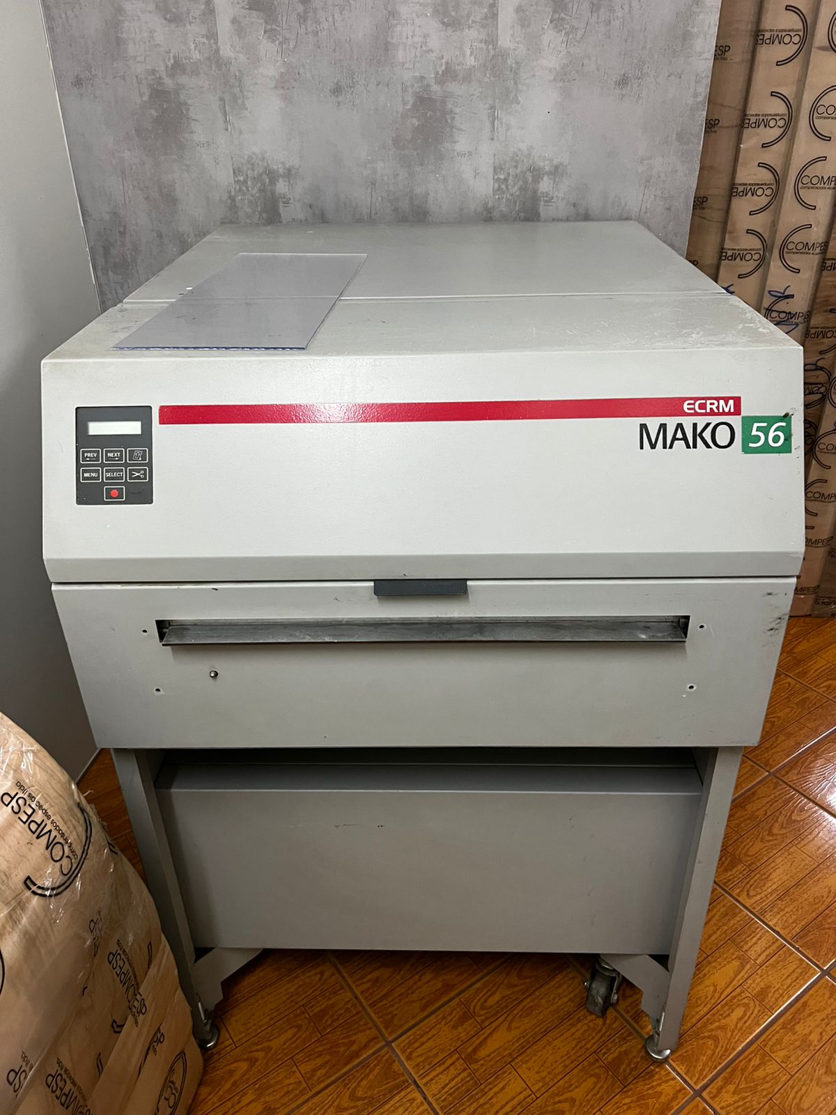 VENDA DIRETA DE IMAGER SET MAKO 56 ECRM, PROCESSADORA SKAY E ESTUFA SKAY - Grandes Leilões