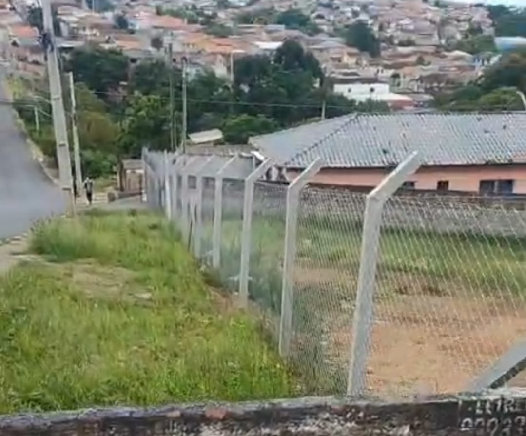 TERRENO DE 871,60 M2  EM PONTA GROSSA /PR - AVENIDA MELVIN JONES - SABARÁ - JAC Leilões | Site do leiloeiro oficial de Cascavel/PR - Jefferson Adriano Costa