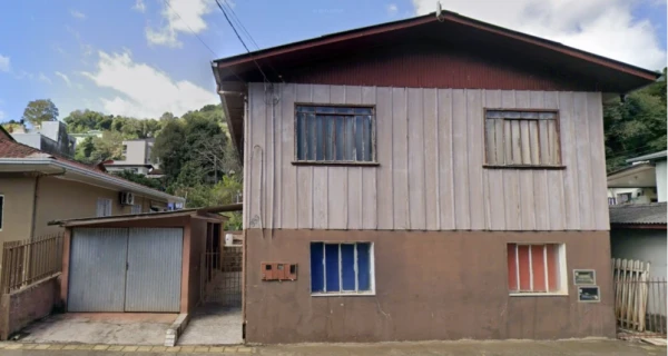 Topo Leilões - Fração ideal de 12,5% - Casa - Rua Ernesto Hachmann, 993 - Capinzal/SC