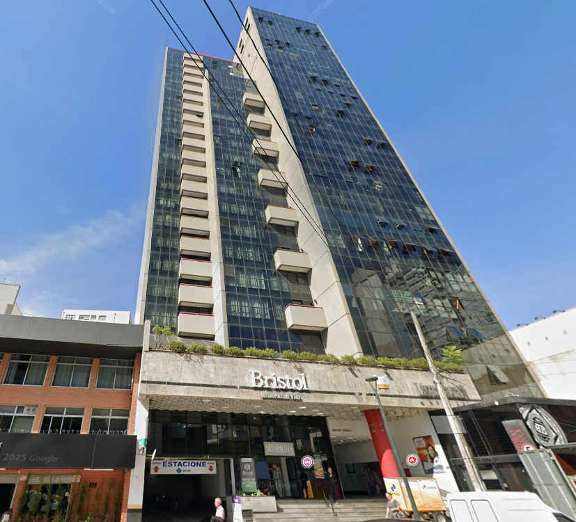 Topo Leilões - Andar Comercial - Edifício Comercial Metropolitan Building - Rua Emiliano Perneta, 297 - Centro - Curitiba/PR