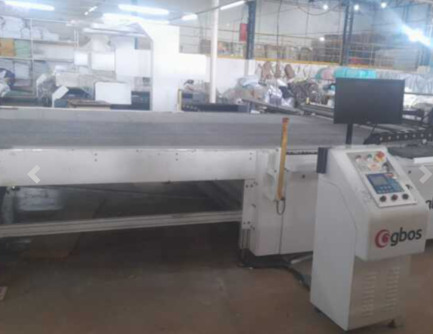 Máquina automática de corte com 1 cabeçote