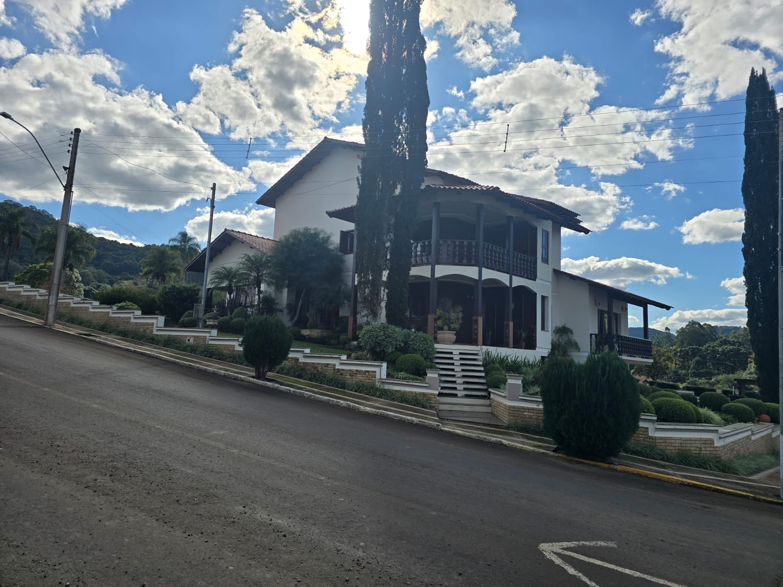 CASA ALVENARIA 3 PAVIMENTOS EM PUTINGA/RS - Farias Leilões