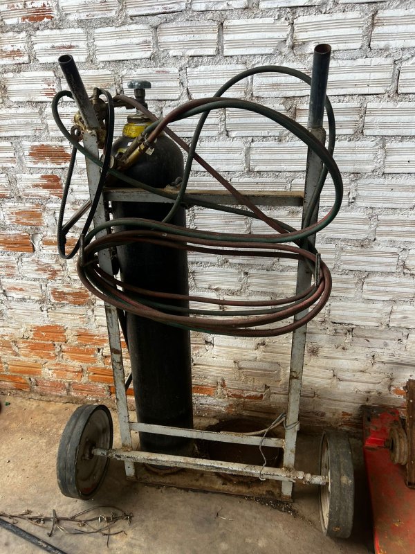 CARRINHO BOTIJA ACETILENO - Grandes Leilões