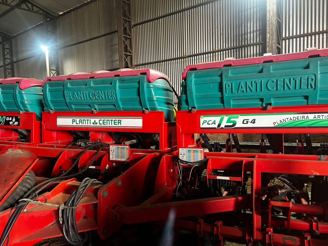 PLANTADEIRA 17 L PLANTICENTER BIGFARM 2013 - PCA17G400039FR001 - Grandes Leilões