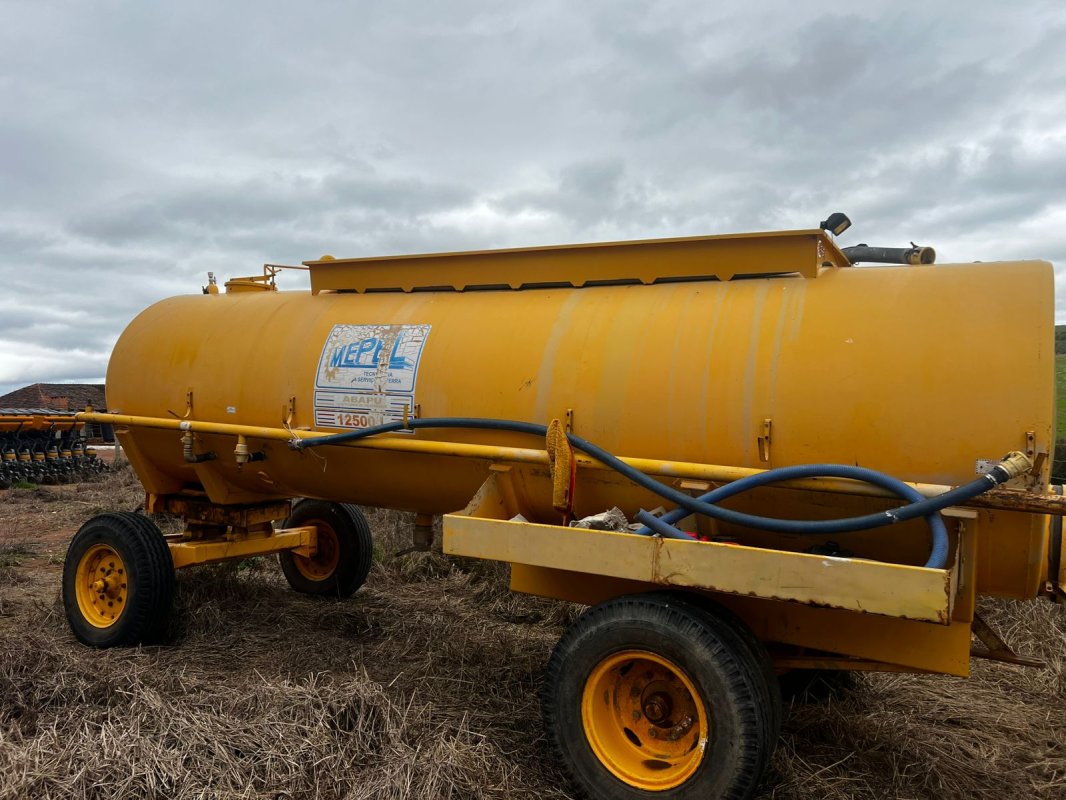 TANQUE AMARELO MEPEL CAPACIDADE 12.500 LITROS - Grandes Leilões