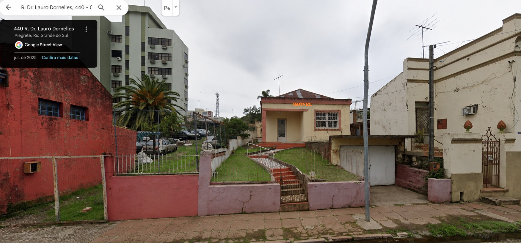 UM PRÉDIO DE ALVENARIA, próprio para residência, localizado a Rua Dr. Lauro Dornelles nº 440, Alegrete/RS